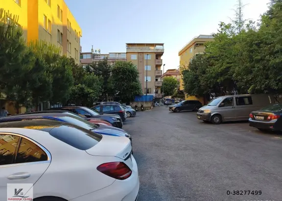 Cumhuriyet Mah.sitede 3+1 125 M2 Yüksek Giriş A.otopark Görevli 2