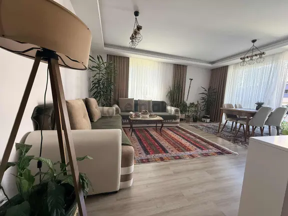 Ümraniye Elmalıkent 3+1 Kapalı Otoparklı,ebeveyn Banyolu Satılık 2