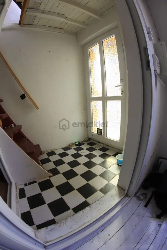 Urla Merkezde Kiralık Müstakil Ev 2