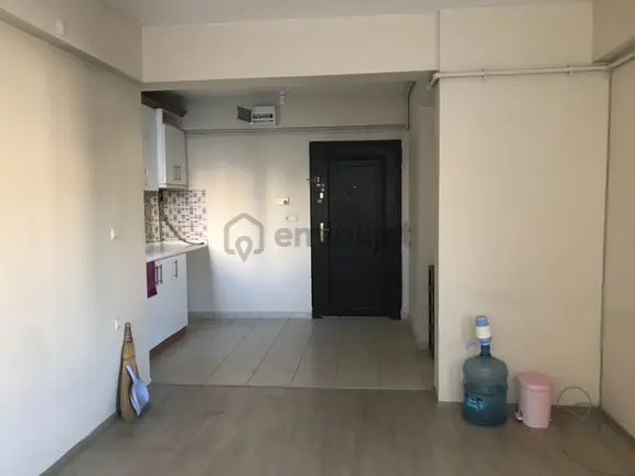 Gözde Gayrimenkul'den Sakarya Mahallesinde Kiralık 2+1 Daire 2