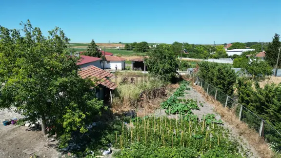 Tekirdağ Saray Servi Köyünde 906 M² Arsa 2