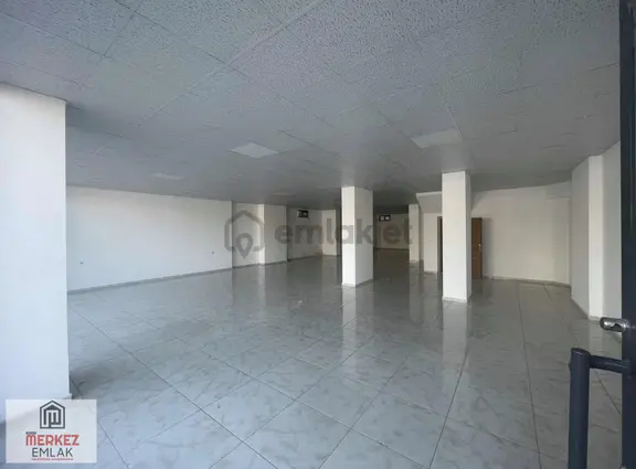 Başiskele Barbaros Mahallesinde Kiralık Dükkan 2