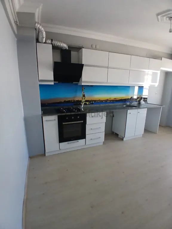 Çamlıca Mahallesinde Kiralık 2+1 Daire 1