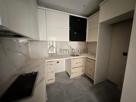 As Yapı Şahin Plaza Da Tabela Değeri Yüksek Ofis Daire 2