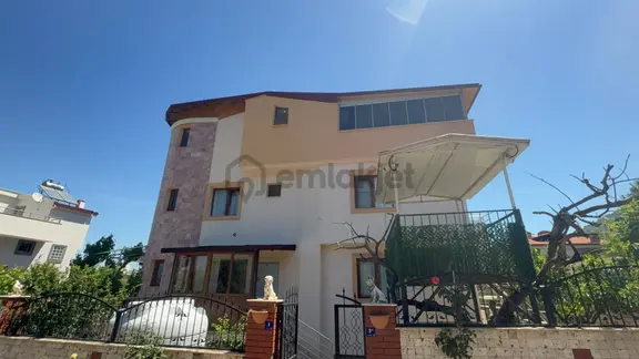 Kuşadası Güzelçamlı'da Doğa Deniz Manzaralı Sezonluk Kiralık 2