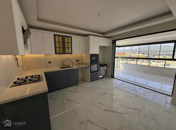 Torbalı Mah. 160m² 3+1 Havuzlu Site Arakat Gözde Konum Lüx Daire 2