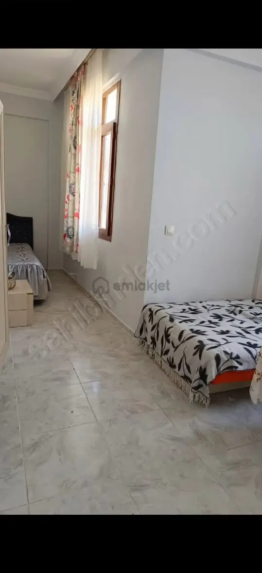 Foça Kazım Dirikte Eşyalı 1+0 Bahçeli Stüdyo Daire 2