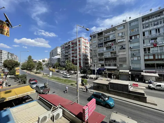 İnönü Caddesının En Prestijli Yerinde Eşyalı Kiralık Ofis 2