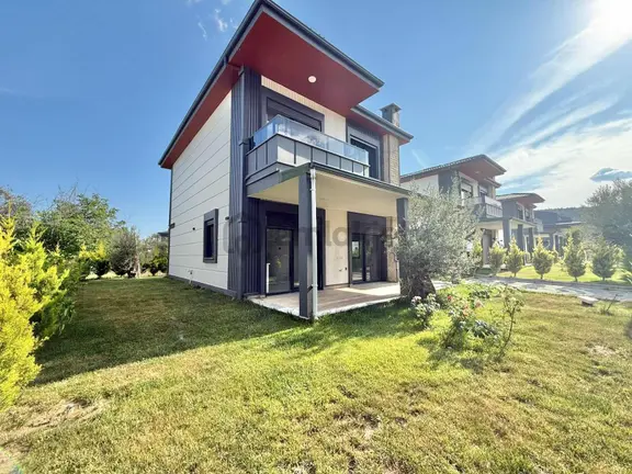ꔪyalçın'dan ▀▄kaçmaz Fırsat Lüks Geniş 4+1 Satılık Villa▀▄ 1