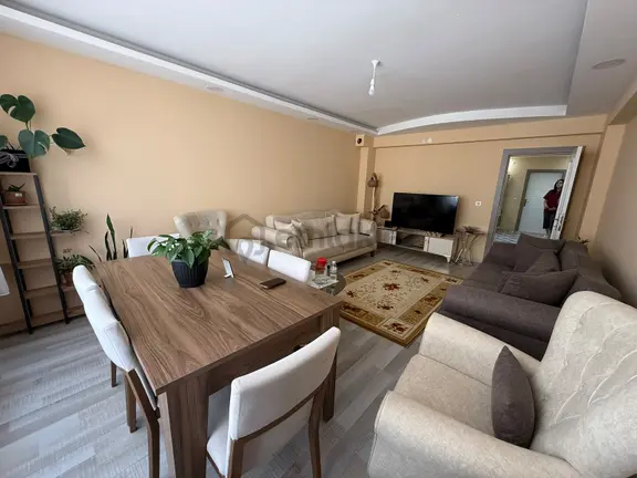 Krediye Uygun !! Satılık 3+1/130m2 Full Yapılı Güney Cephe Daire 2