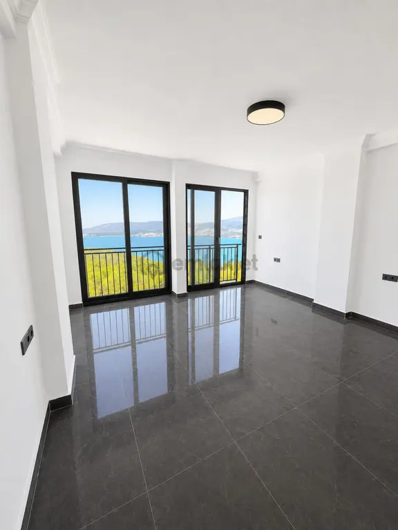 Didim Akbük'te Acil Satılık Tam Müstakil Villa 1