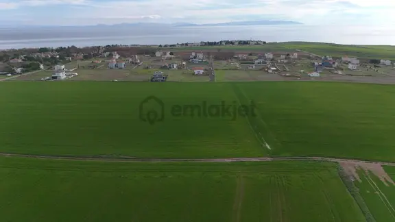 Yenice Mevkii Yazlık Yapımına Uygun Yol Cepheli Satılık Arsa 2