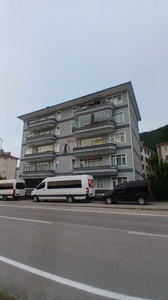 Kastamonu İnebolu Aşağı Hatıpbağı Mahallesinde Kiralık Daire 2