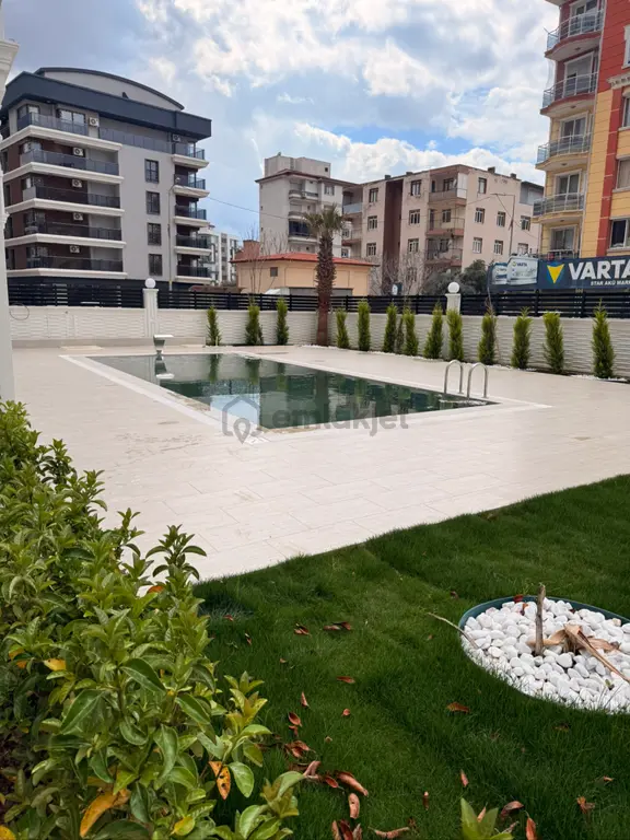Torbalı Satılık 3+1 Havuzlu Sitede Sıfır Daire 2