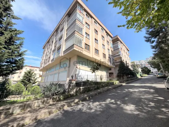 2 Nolu Beşirli Ustagül Sitesi'nde 3+1 Satılık Daire 2