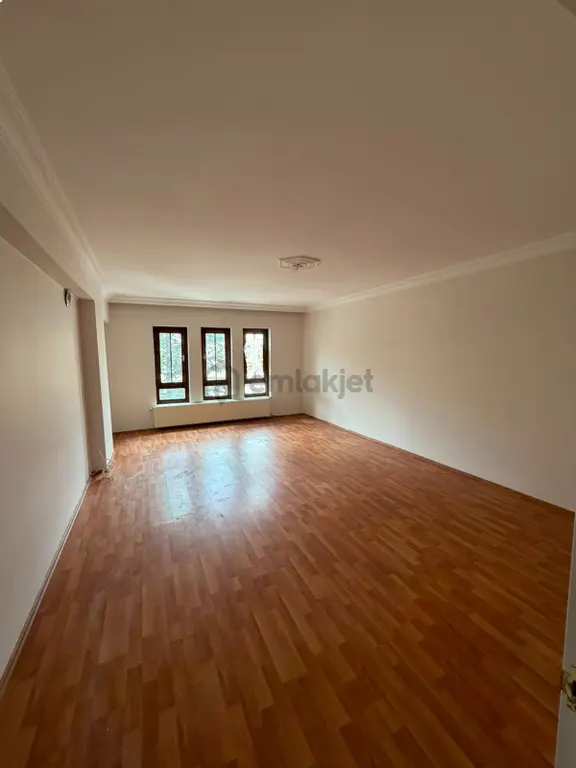 Kiralık*daire*osmangazi Mah*okullar** Çevresin De*katta*3+1*yapılı 1