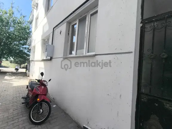 Oğuz Toli Emlaktan Satılık Fatih Mahallesinde 2+1 Doğalgazlı Zemin Kat Daire 2