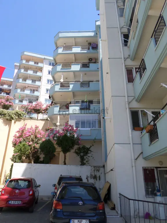 Mudanya Burgaz Mah'de Acil Satılık 3+1 Çok Temiz 1.kat Daire Merkezde Yokuşu Var Fırsat Fiyat 2