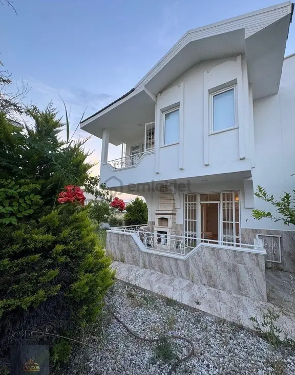 Pars Gayrımenkul’den Satılık Bağımsız Müstakil Villa 1