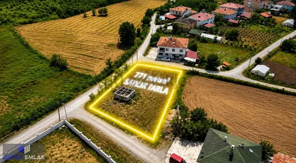Zafer Emlak'tan Satılık 771 M2 Tarla 2