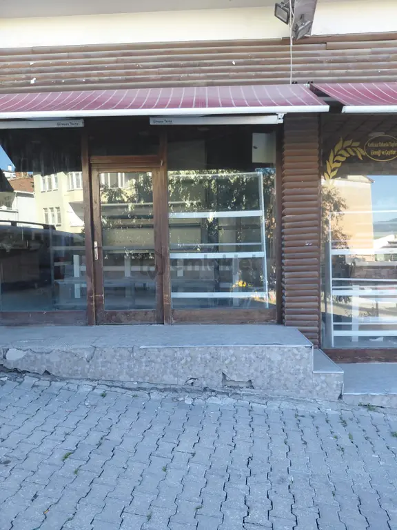 Adalet Gold Group Emlaktan Çarşı Merkezinde Kiralık İşyeri 2