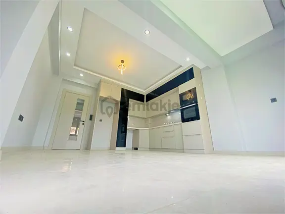 Güre’de Gültaş Emlaktan Satılık 3+1 Ebeveny Banyolu Bahçeli Lüks Villa 2