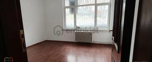Bahçelievler Beşevler De 2+1 Giriş Kat Ön Cephe Daire 2