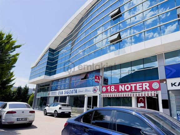 Ticaretin Merkezinde | Küçük Sanayi Aknil Plaza Satılık Ofis 2