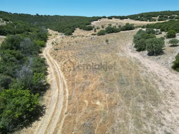 Favori'den Ulubey Kışla'da Müstakil 4478 M2 Kelepir 2
