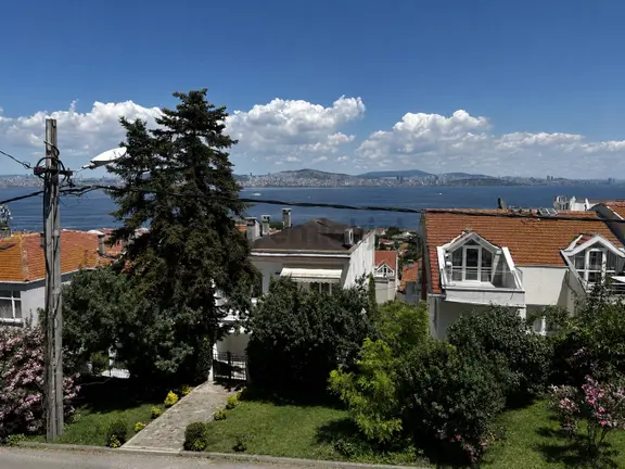 Kınalı Ada'da Satılık Panoramik Deniz Manzaralı Müstakil Ev 2