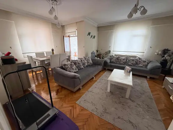 Cevizli Savaş Sokak Balkonlu Ferah Kombili 3+1 Daire 2