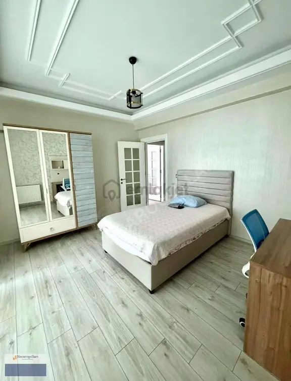 Necaroğullarından Mastfıroş Caddesi Üzeri 3,5+1 Lüks Daire 2