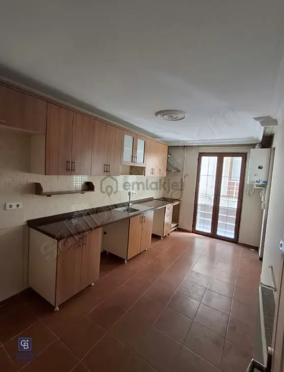 Sancaktepe Sarıgazi Metroya Yakın Geniş Satılık 135 M² 3+1 Daire 1