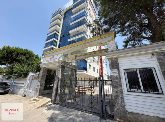 Konyaaltı Mollayusuf Kapalı Otoparklı Havuzlu 3+1 Ara Kat Daire 1