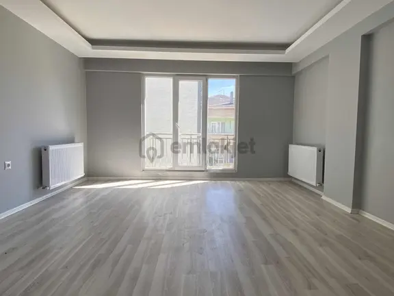 Nilüfer Hasanağa Merkez'de 2.kat Kiralık 2+1 Kapalı Otopaklı. 1