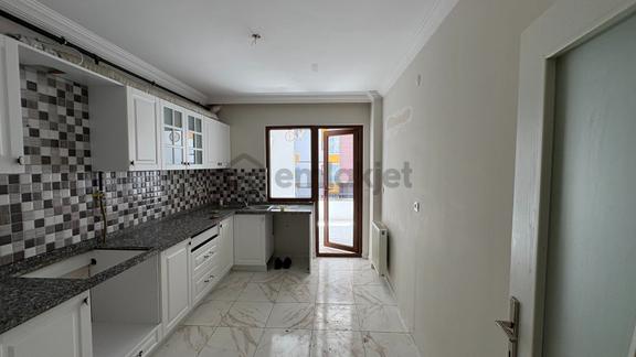 Rw Taka | Kaşüstü Merkezde Geniş Site İçi Kiralık 3+1 Daire 2