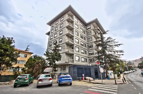 Akmerkez Yakını Yeni Bina Otoparklı Kiralık 2+1 1
