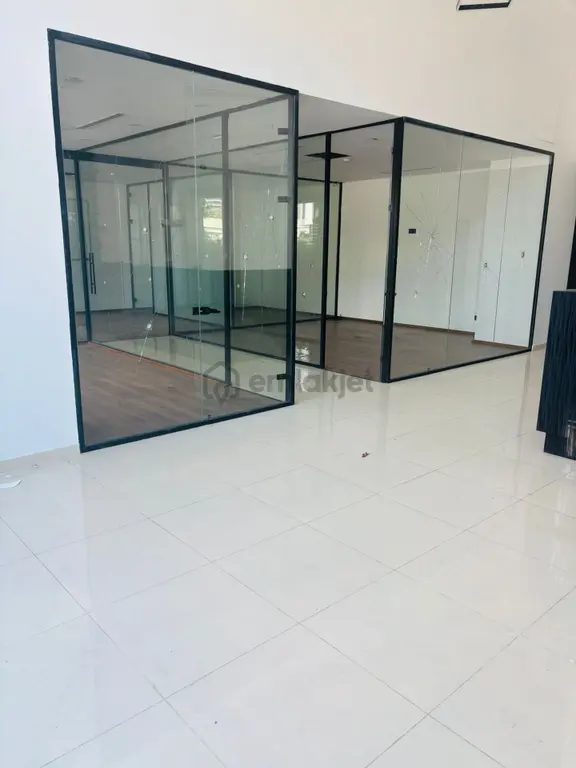 *platform Merter'de Kiralık 300 M² Ofis* 2