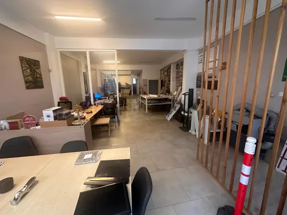 4. Levent Metro Yakını Satılık 270m² Fırsat Dükkan 2