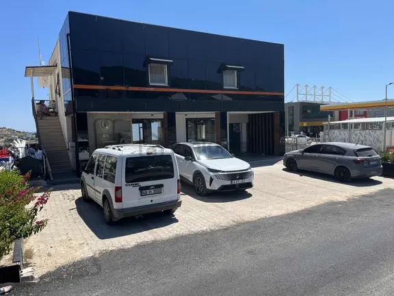 Ortakentte Yalıkavak Yolunda Kiralık 160 M2 Dükkan 2