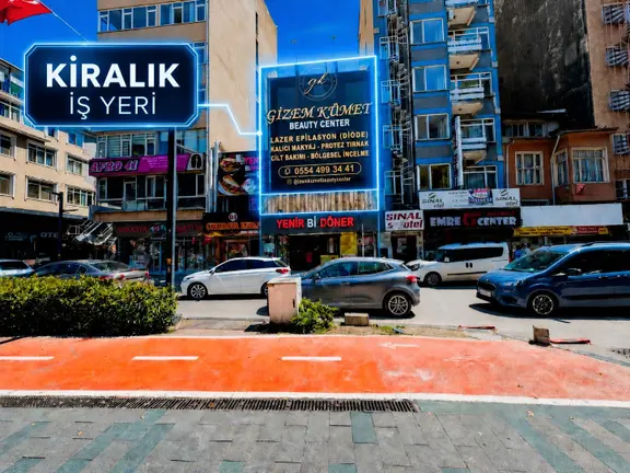 İzmit Merkez Cumhuriyet Caddesinde Kiralık 3 Katlı İş Yeri 1