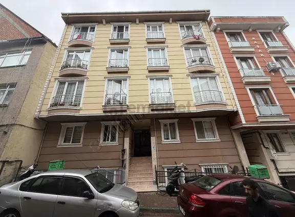 4 Levent Çeliktepe De Satılık 2+1 Arakat Genç Bina Metroya 8 Dk 1