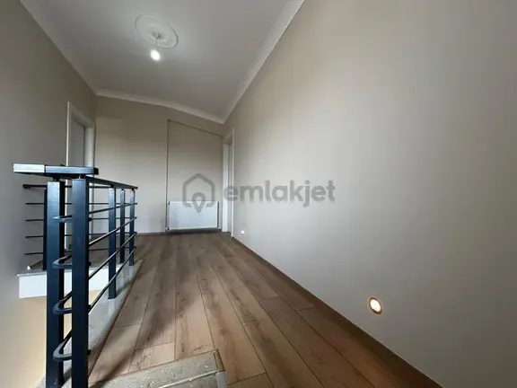 Yüksel'den Turhanbey'de Kapalı Otoparklı 220m² 3+1 Dubleks 2