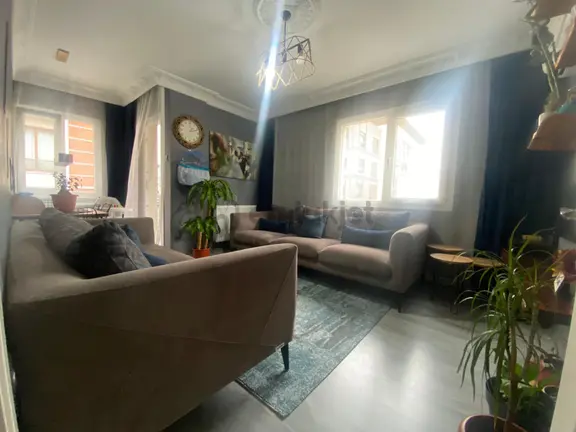 Buca Laleli Mah.de Hem Oturumluk Hem Yatırımlık 2+1 85 M2 Arakat Daire 2