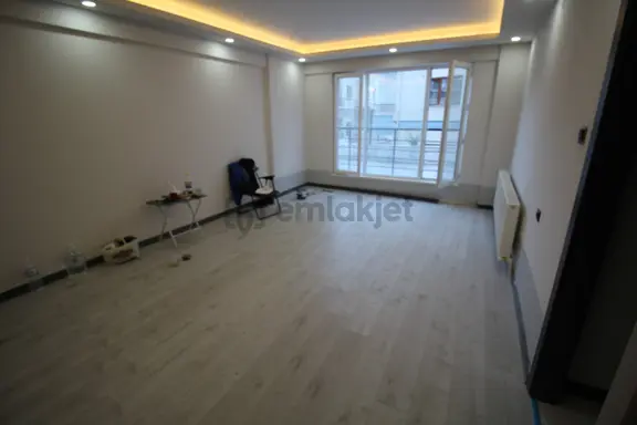 Krc'den Başkentraya Yakın Sıfır Binada 3+1 120m2 Kiralık Daire 2