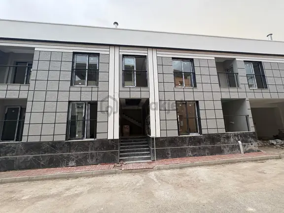 Çiğli Uğur Mumcu Mahallesi’nde Sıfır 2+1 Bahçeli Daire | Giriş Kat | Yatırıma Uygun 2