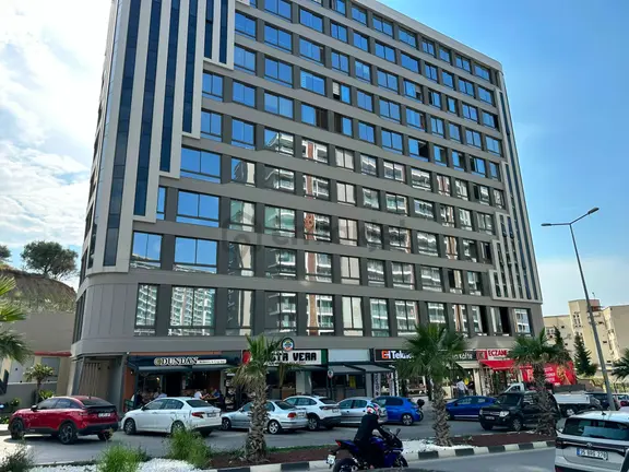 Zeki Emlak'tan Uncubozköy Mahallesinde Noran Officium'da Kiralık 2+0 Ofis 2