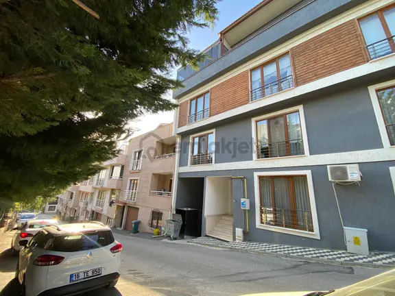 Cb Başrol'den Üçevler'de 100 M² Ebeveyn Banyolu Satılık 2+1 Daire 1