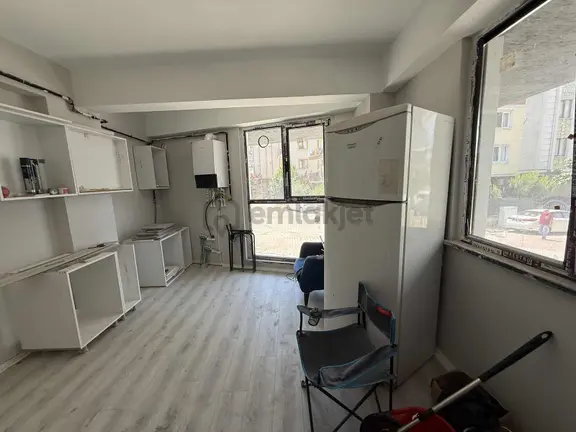 Adil Mahallesinde Merkezi Konum'da Görmeye Değer Daire 1