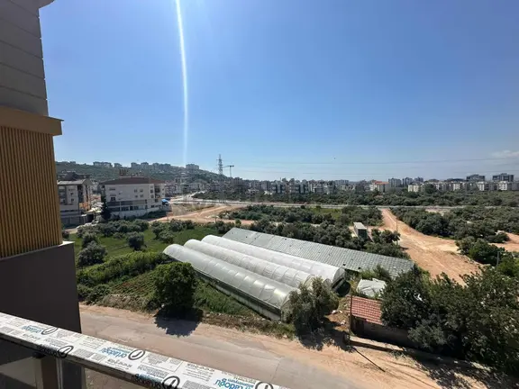 Göçerler Şehir Hast. Ön Tarafı Havuzlu Site Kiralık 1+1 Katta 1